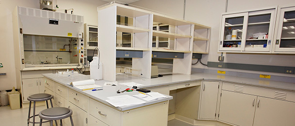 Laboratory for oil industry